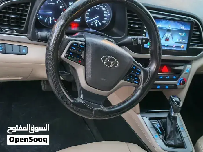 Hyundai Elantra 2017 photo 2
