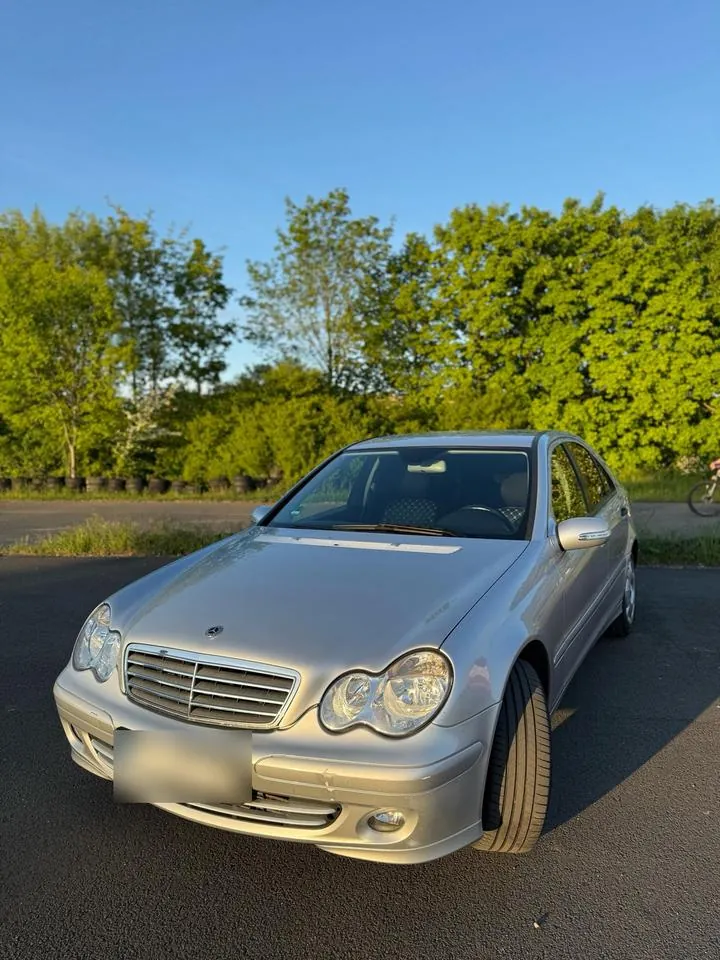 Mercedes-Benz W203