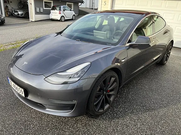 Tesla Model 3 2020 photo 3