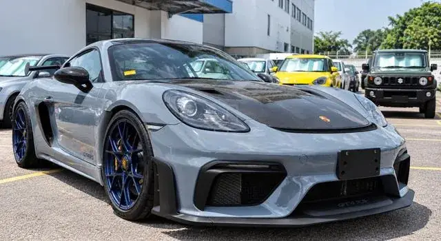 Porsche 718 Gt4