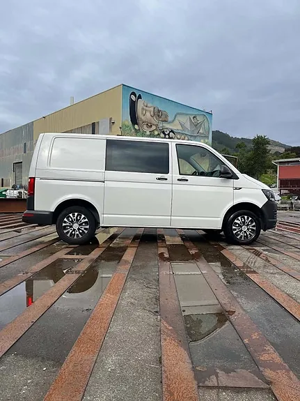 Volkswagen Transporter 2018 photo 5