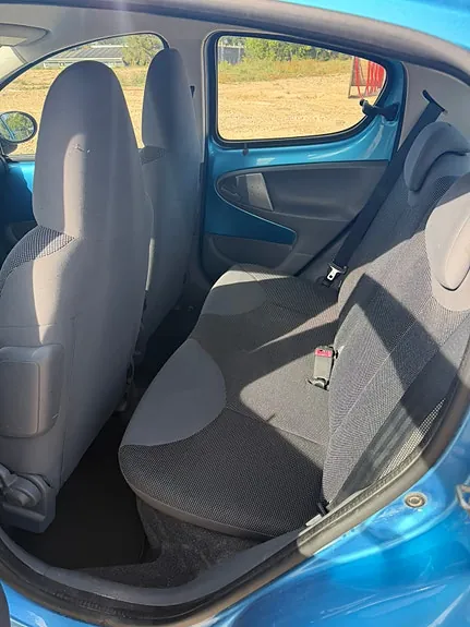 Peugeot 107 2008 photo 3