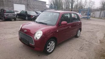Daihatsu Trevis