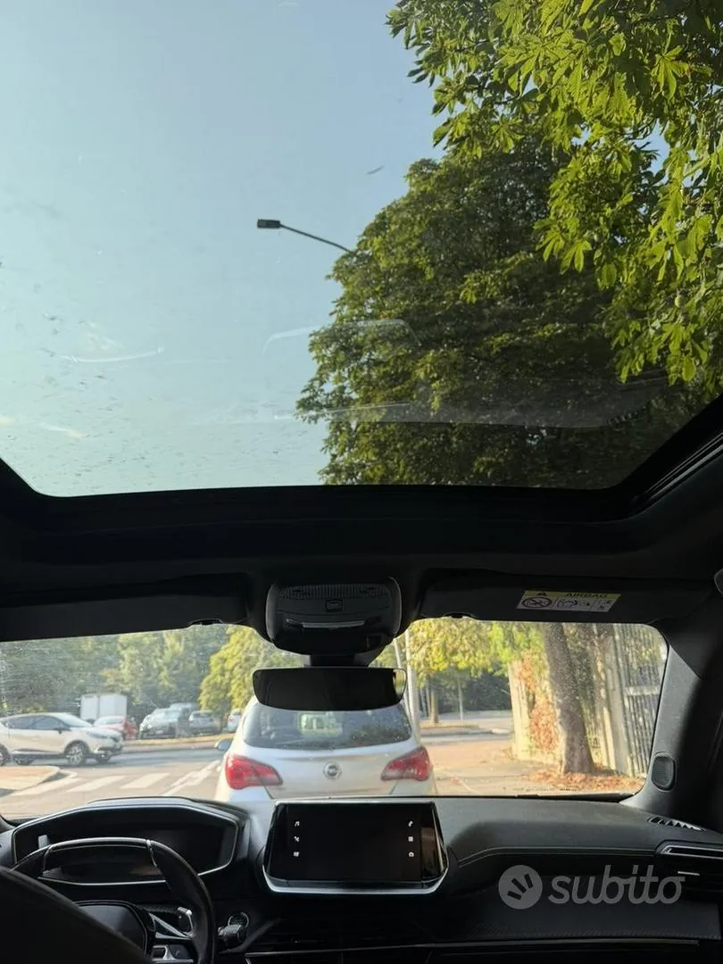 Peugeot 2008 2023 photo 4