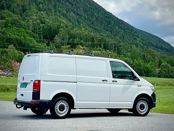 Volkswagen Transporter 2019 photo 2