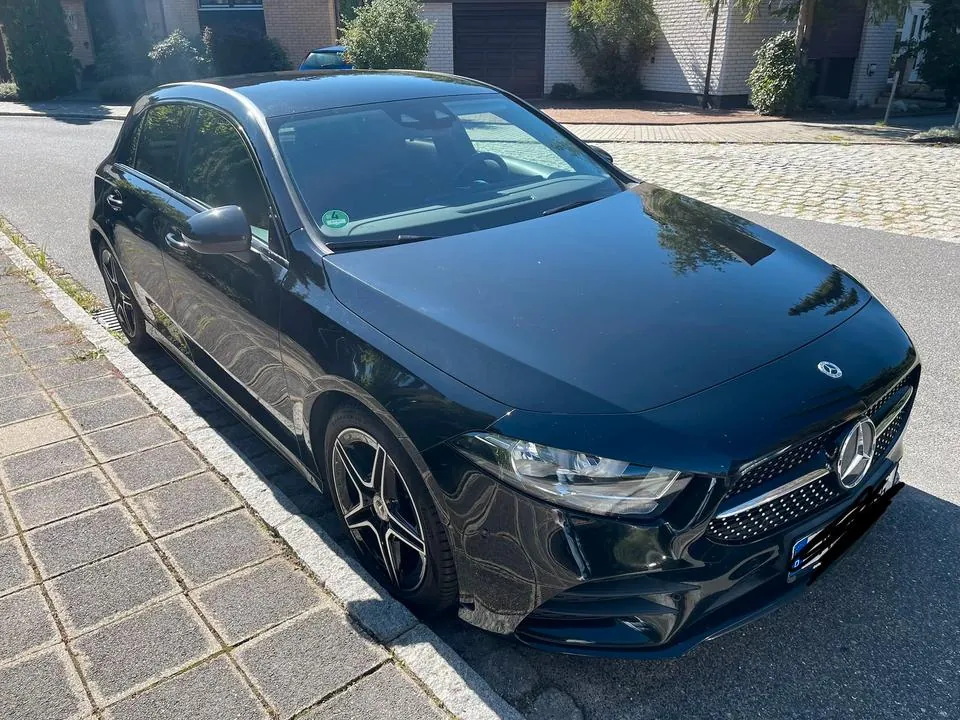 Mercedes-Benz A180