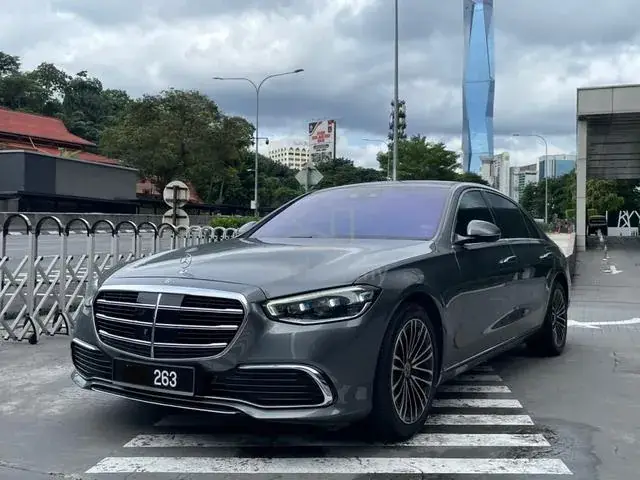 Mercedes-Benz S580E