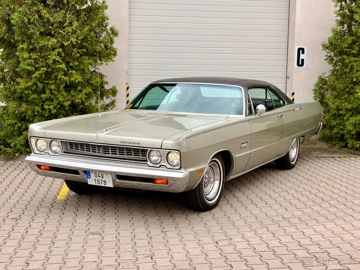 Plymouth Sport Fury