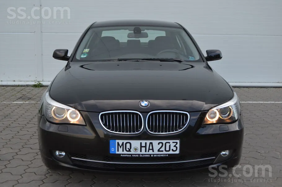 BMW 530 2009 photo 2