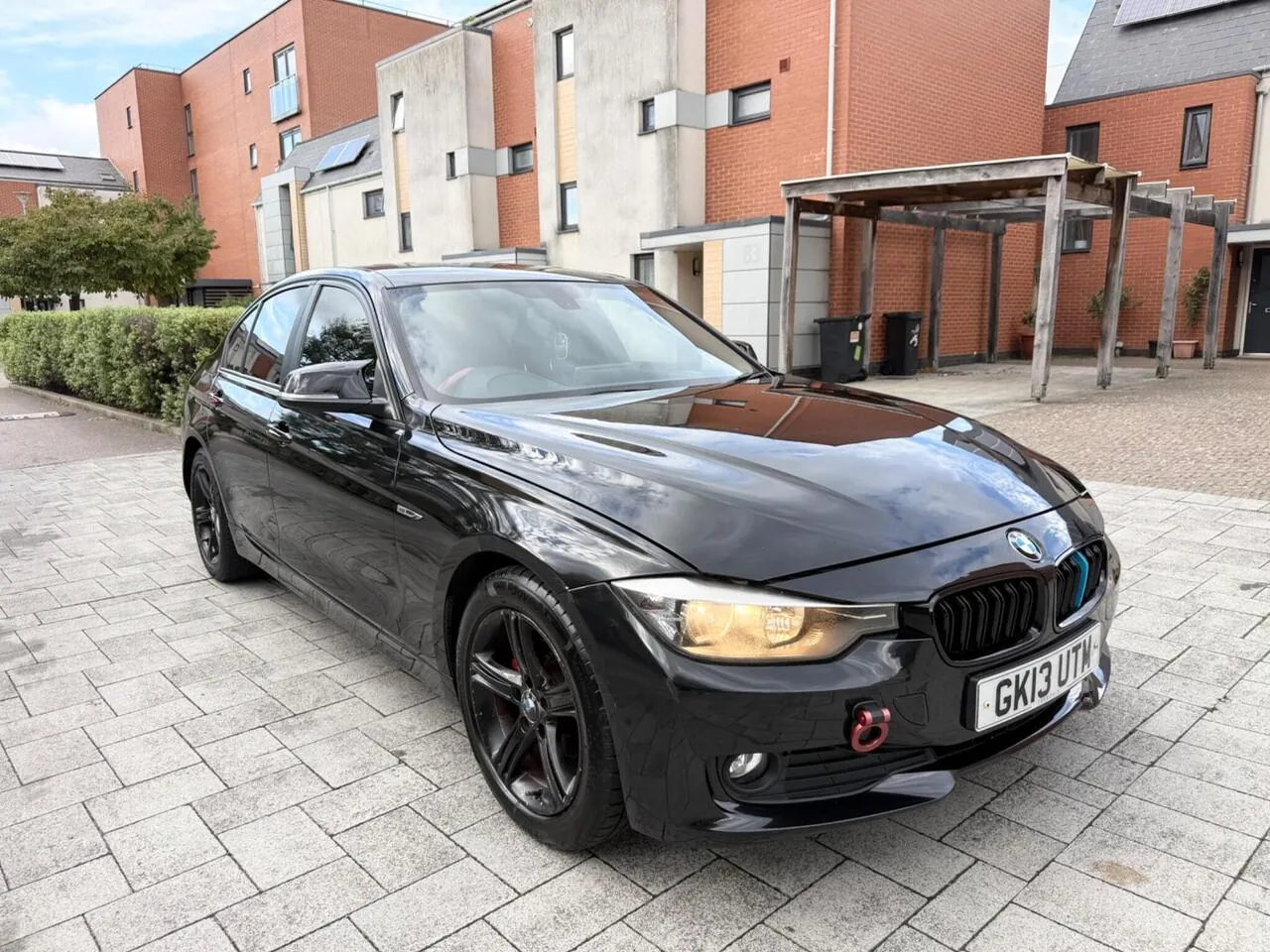 BMW 3 Series 2013 photo 2