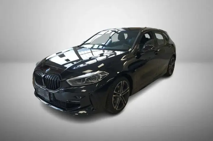 BMW 118I 2024 photo 3