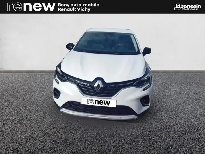 Renault Captur 2023 photo 2