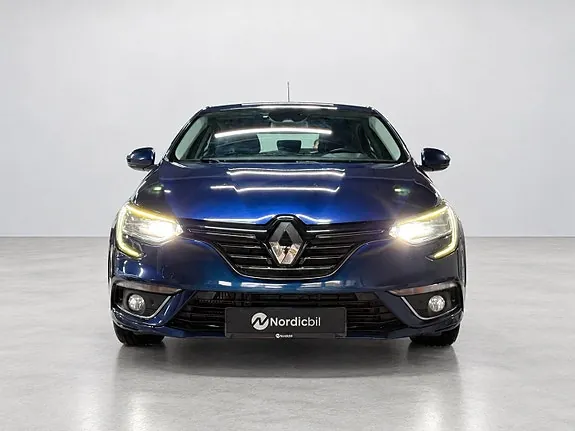 Renault Megane 2016 photo 2
