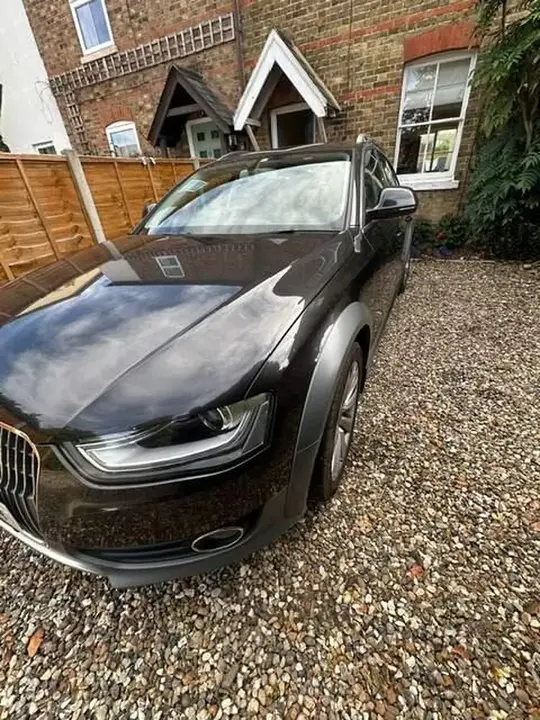 Audi A4 Allroad 2012 photo 2