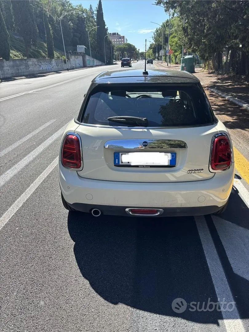Mini Mini Cooper 2018 photo 2