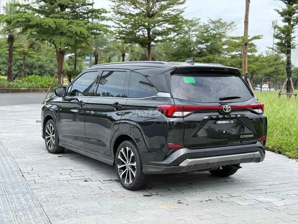 Toyota Veloz Cross 2023 photo 3