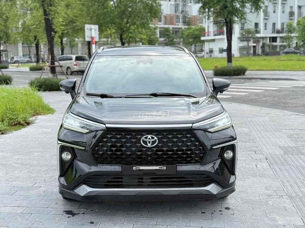 Toyota Veloz Cross