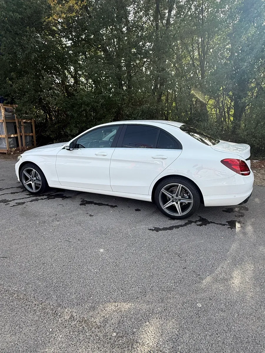 Mercedes-Benz C-Class 2016 photo 3