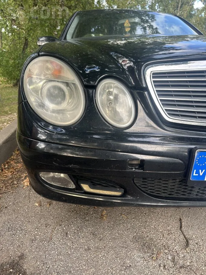 Mercedes-Benz E200 2005 photo 4