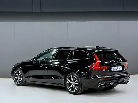 Volvo V60 2022 photo 3