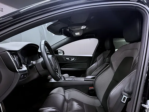 Volvo V60 2022 photo 4