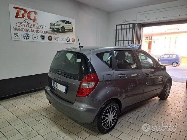 Mercedes-Benz C-Class 2010 photo 3