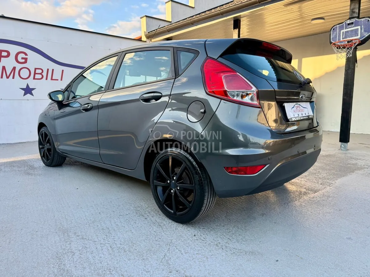 Ford Fiesta 2016 photo 5
