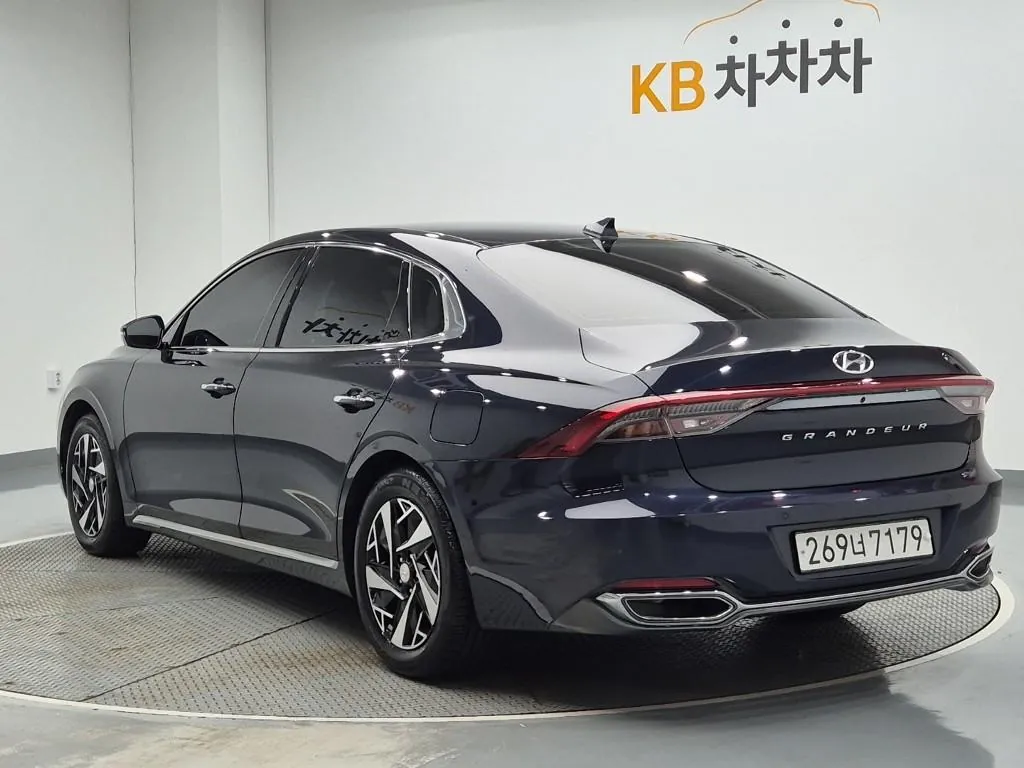 Hyundai Grandeur 2022 photo 2