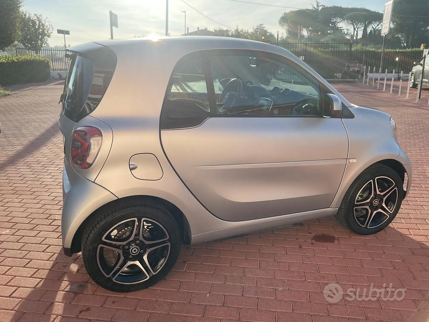 Smart Fortwo 2023 photo 3