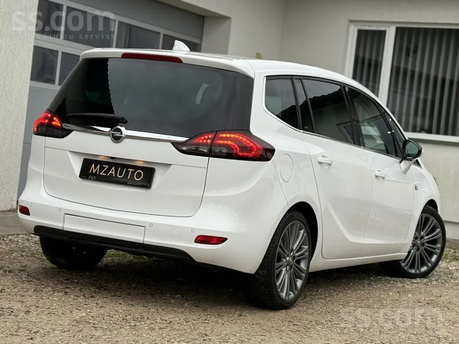 Opel Zafira 2017 photo 4
