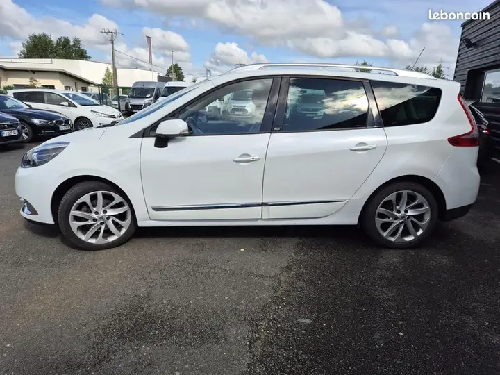 Renault Scenic 2013 photo 5
