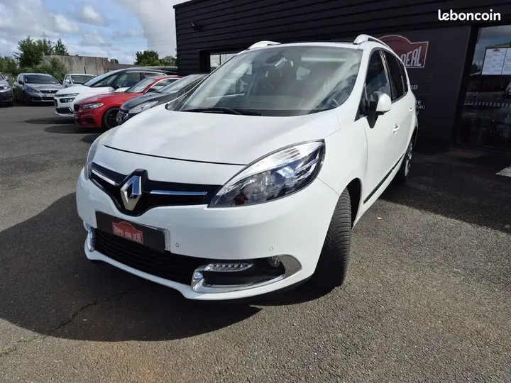 Renault Scenic 2013 photo 4