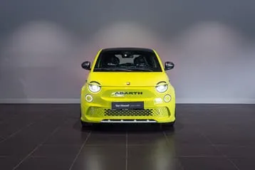Abarth 500E 2024 photo 2