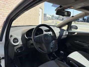 Opel Corsa 2011 photo 3