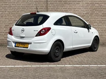 Opel Corsa 2011 photo 2