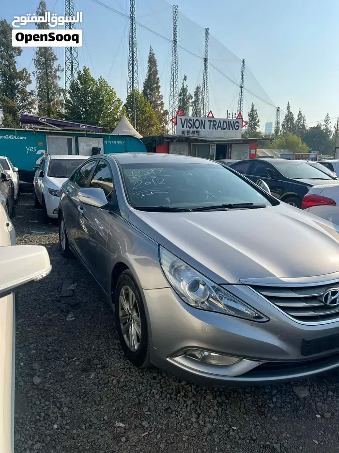 Hyundai Sonata 2012 photo 2
