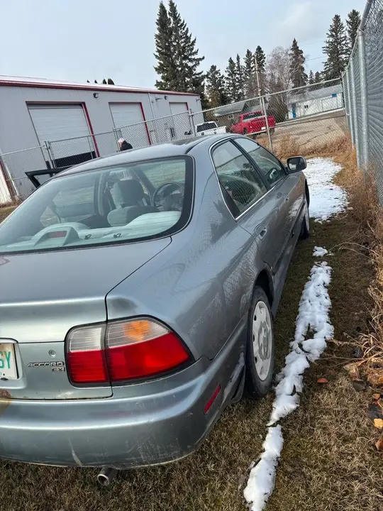 Honda Accord 1997 photo 3