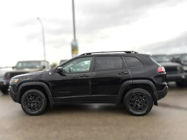Jeep Cherokee 2022 photo 2