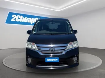 Nissan Serena 2013 photo 3