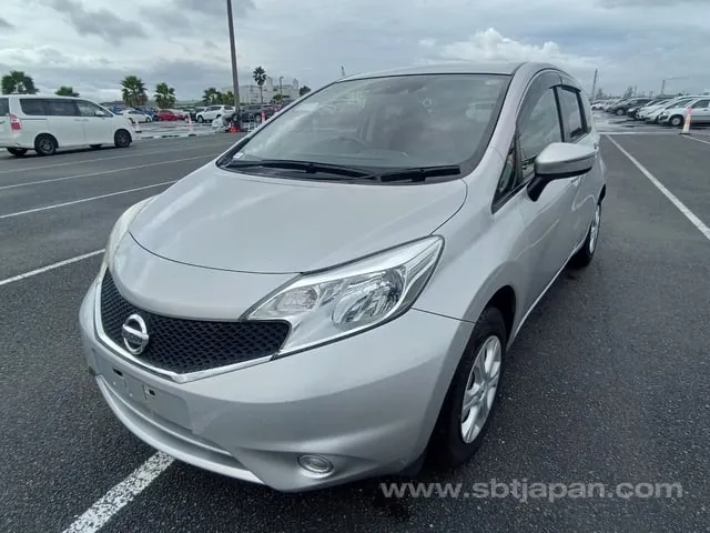 Nissan Note X 2016 photo 2