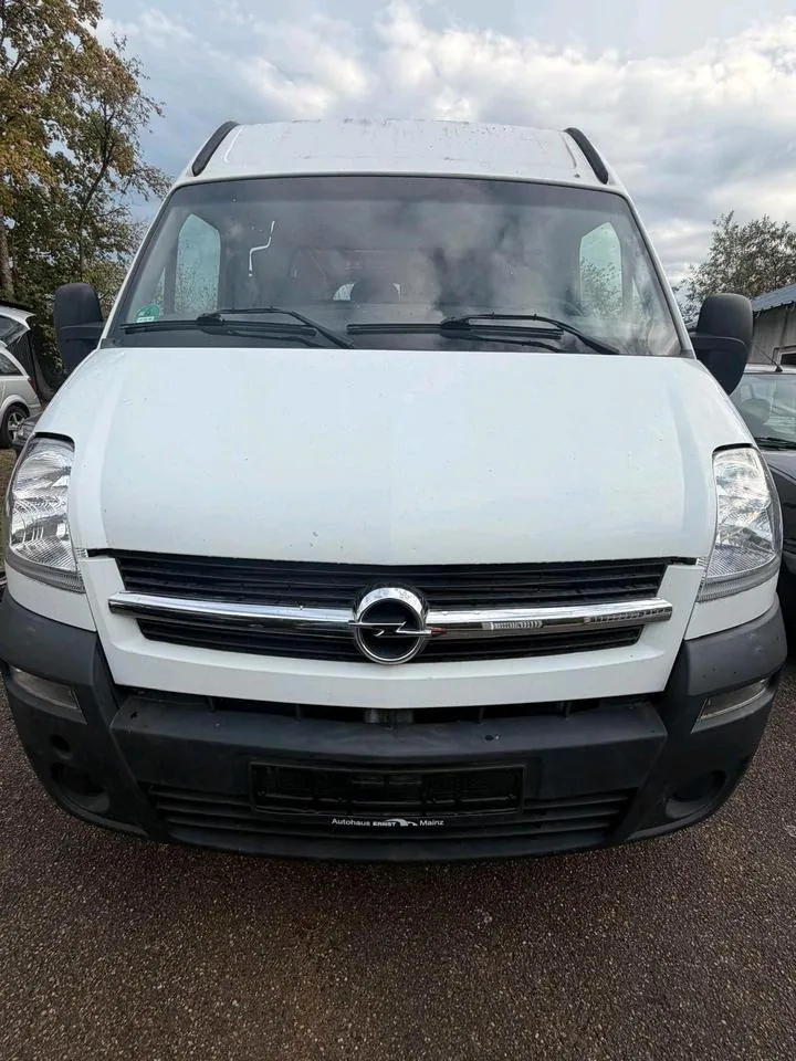 Opel Movano