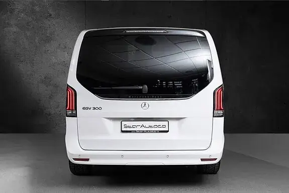 Mercedes-Benz Eqv 300 2025 photo 3