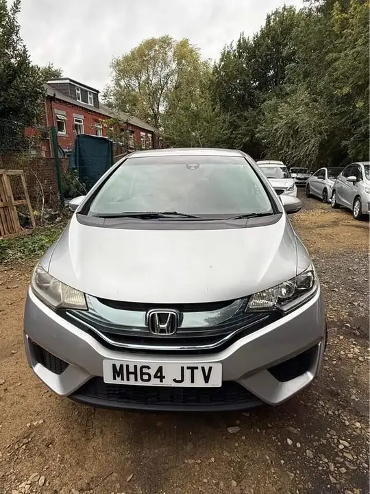 Honda Jazz 2015 photo 2