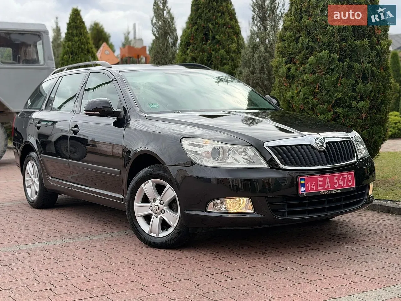 Skoda Octavia 2012 photo 4