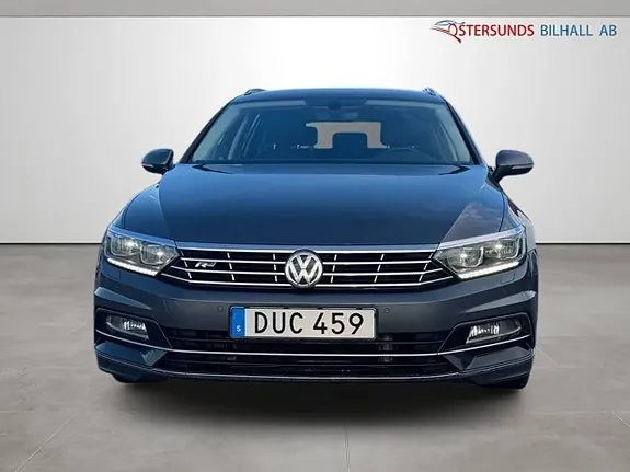 Volkswagen Passat 2017 photo 2
