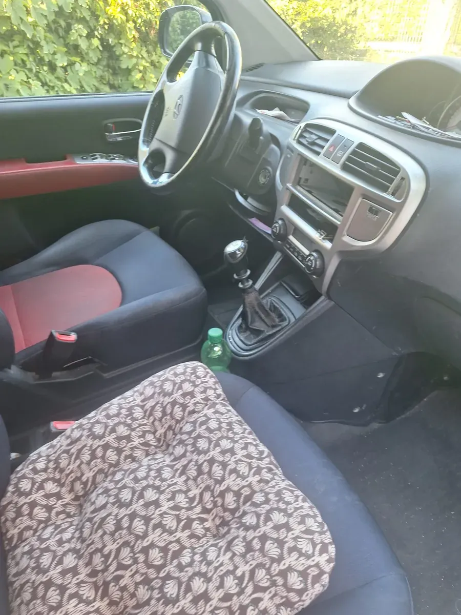 Hyundai Matrix 2010 photo 2