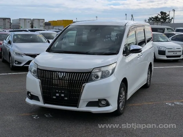 Toyota Esquire 2017 photo 2