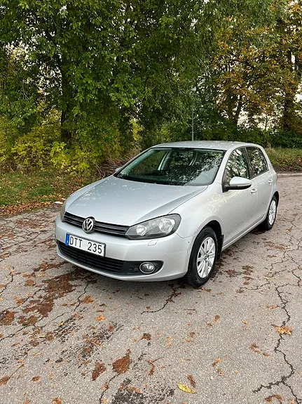 Volkswagen Golf 2010 photo 2