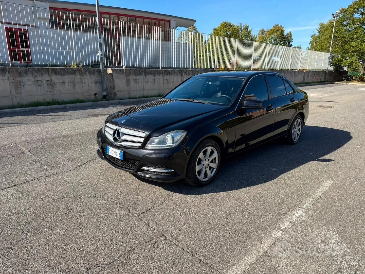 Mercedes-Benz C-Class 2012 photo 3