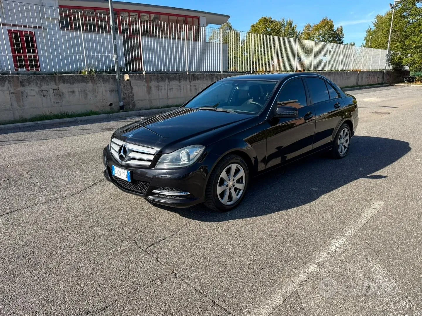 Mercedes-Benz C-Class 2012 photo 4